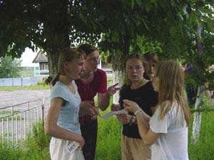 �������